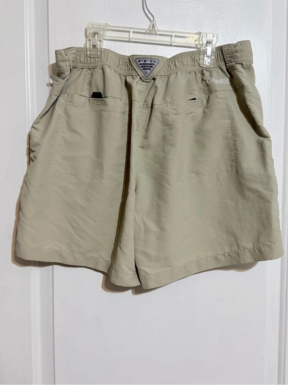Columbia PFG Men's Khaki Cargo Shorts - Lightweight Utility Style Sz 36 - Picture 4 of 8